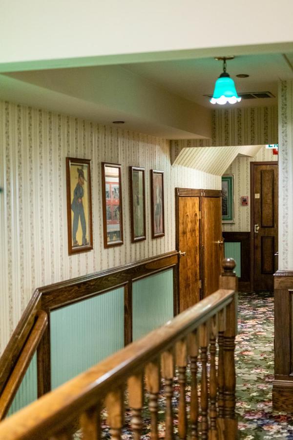 Saddleback Inn At Lake Arrowhead Ngoại thất bức ảnh
