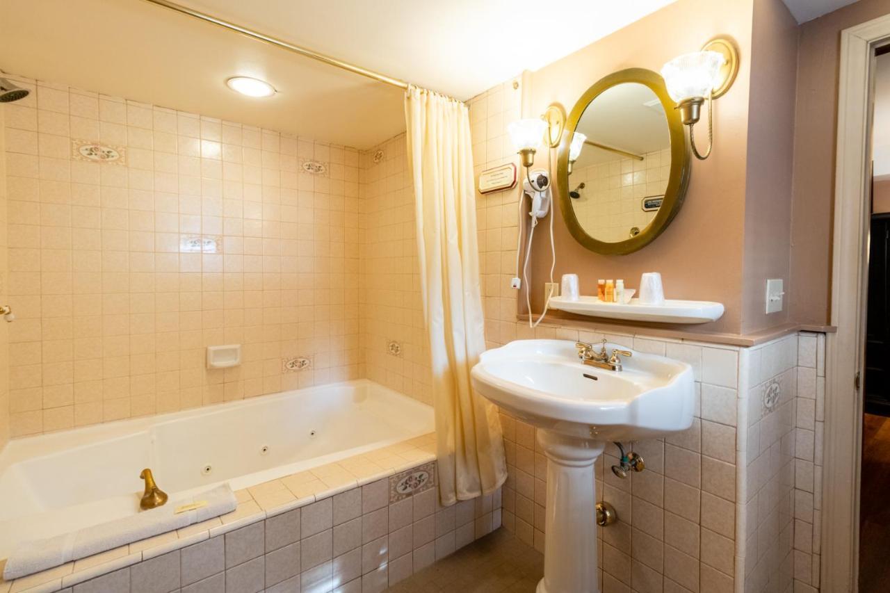 Saddleback Inn At Lake Arrowhead Ngoại thất bức ảnh