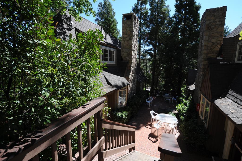 Saddleback Inn At Lake Arrowhead Ngoại thất bức ảnh