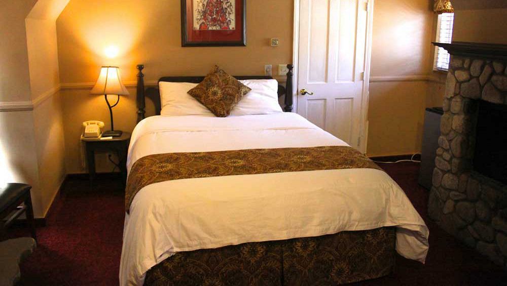 Saddleback Inn At Lake Arrowhead Ngoại thất bức ảnh