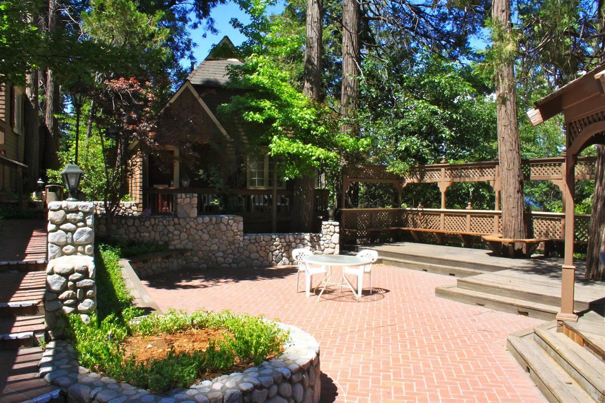 Saddleback Inn At Lake Arrowhead Ngoại thất bức ảnh