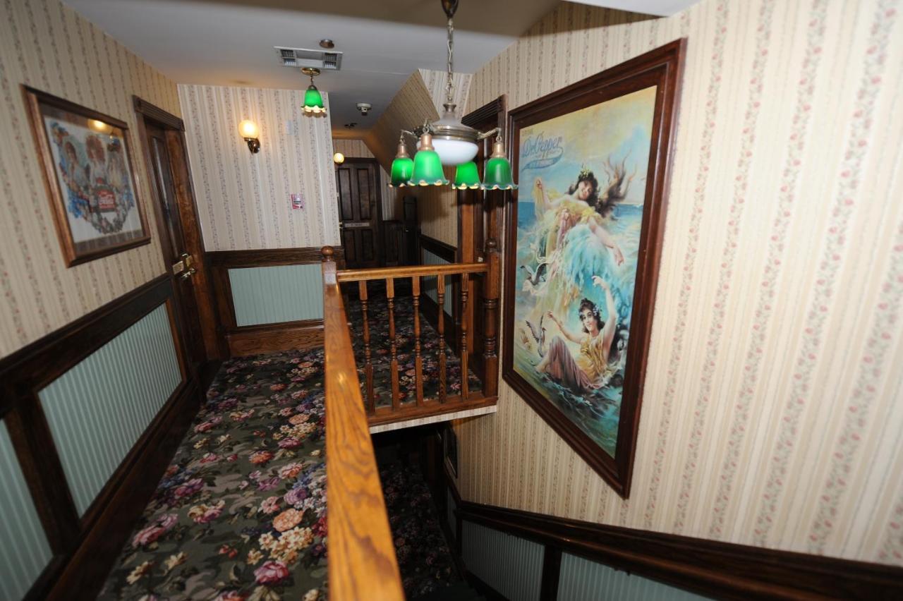 Saddleback Inn At Lake Arrowhead Ngoại thất bức ảnh